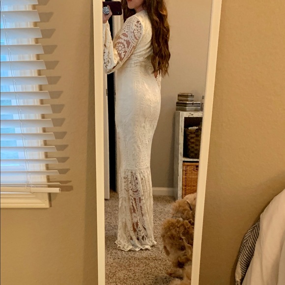 Tularosa x Revolve Cliffside Gown, White Size 4 - Picture 2 of 10